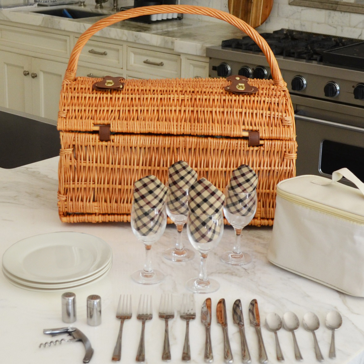 Yorkshire Picnic Basket for Four